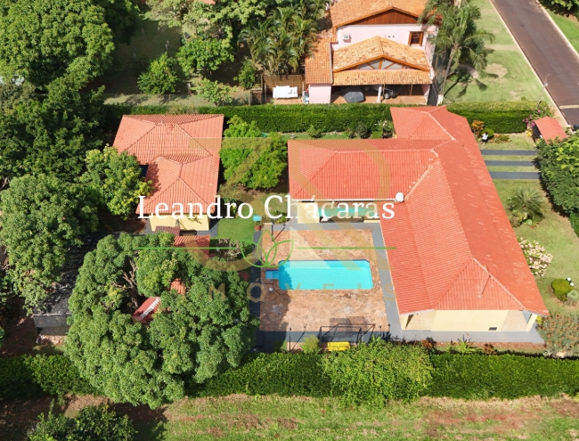 Chácara, 3 quartos, 1400 m² - Foto 2