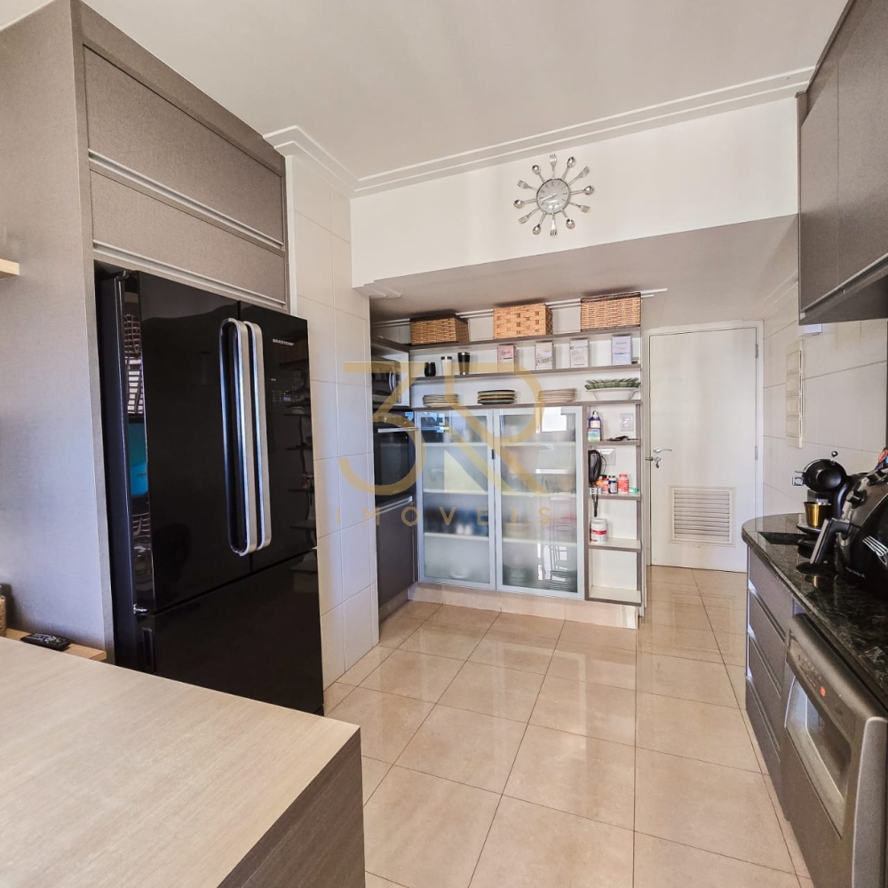 Apartamento, 3 quartos, 240 m² - Foto 18