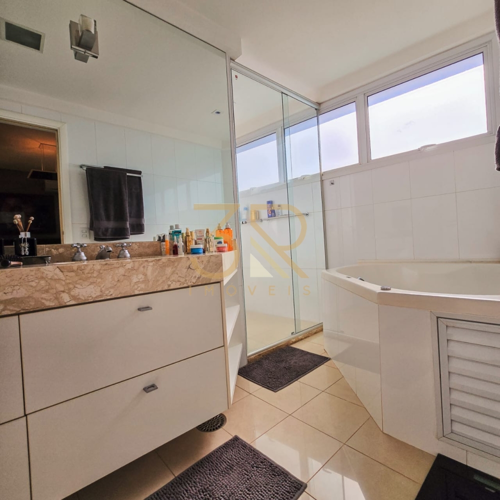 Apartamento, 3 quartos, 240 m² - Foto 8