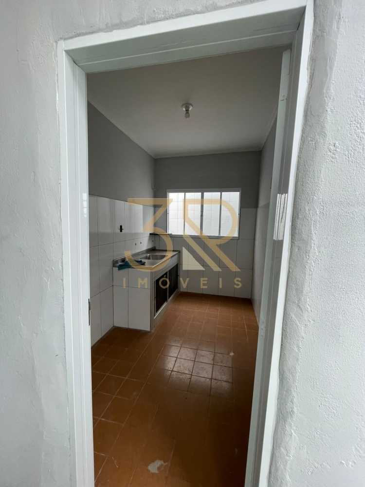 Casa, 2 quartos, 200 m² - Foto 1