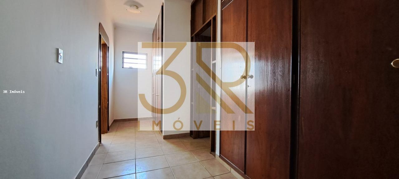 Casa, 4 quartos, 362 m² - Foto 4