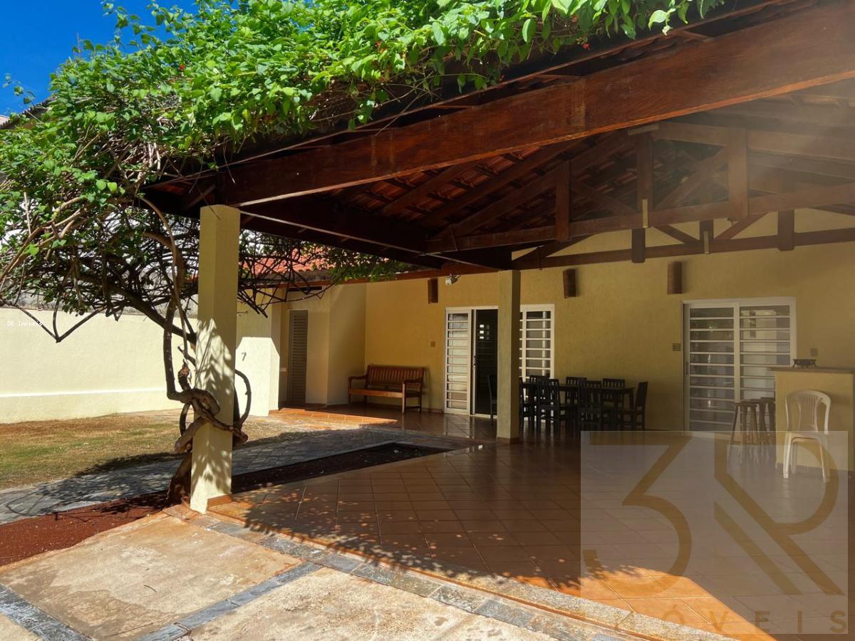 Casa, 3 quartos, 230 m² - Foto 1