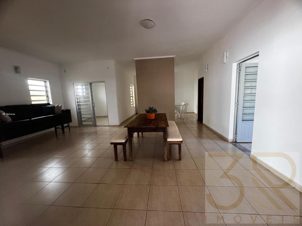 Casa, 3 quartos, 230 m² - Foto 6