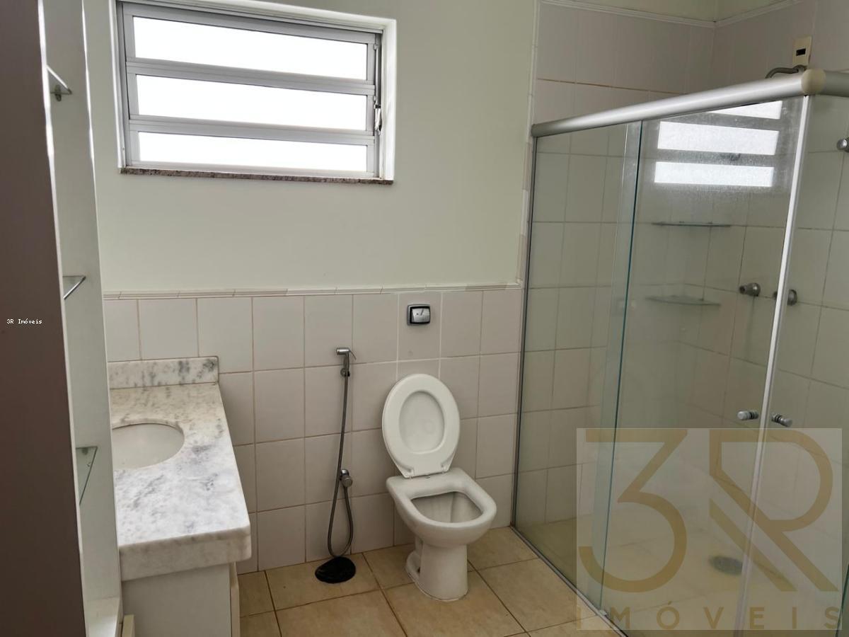 Casa, 3 quartos, 230 m² - Foto 13
