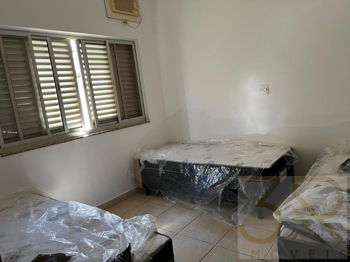 Casa, 3 quartos, 230 m² - Foto 12