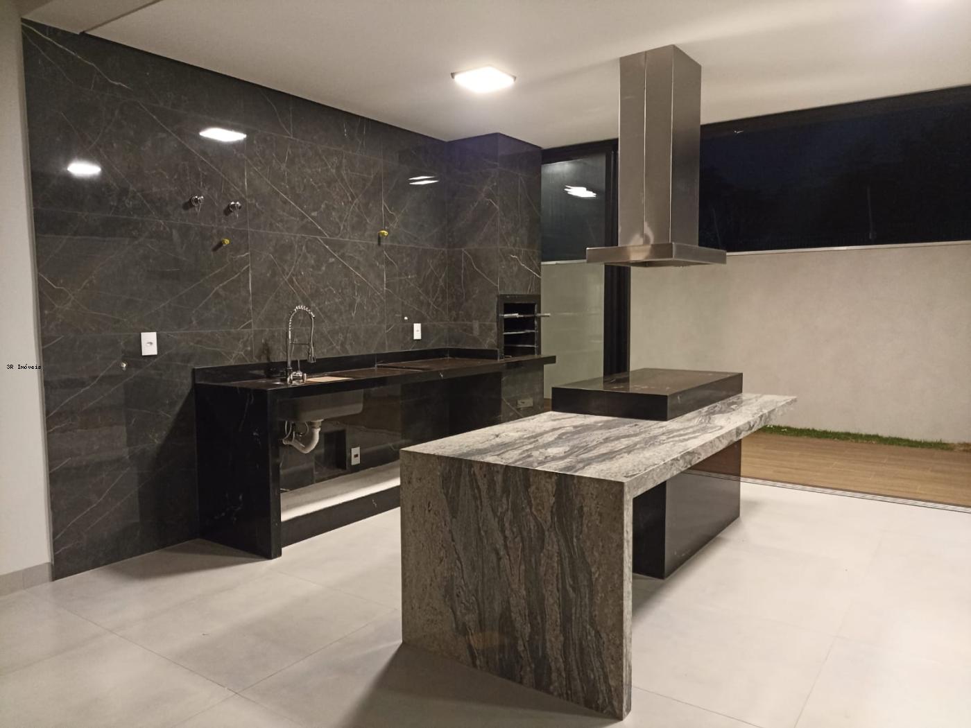 Casa, 3 quartos, 250 m² - Foto 9