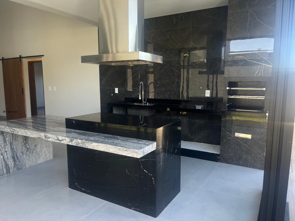 Casa, 3 quartos, 250 m² - Foto 11