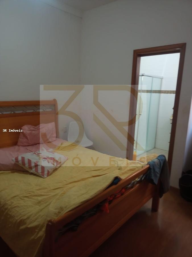 Casa, 2 quartos, 160 m² - Foto 1