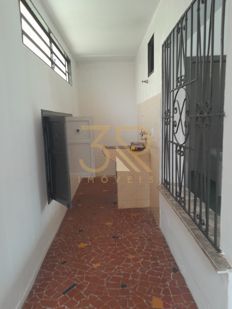 Casa, 4 quartos, 206 m² - Foto 2