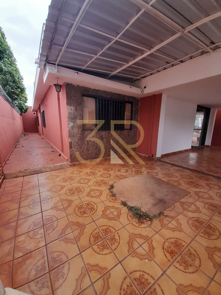 Casa, 4 quartos, 206 m² - Foto 1