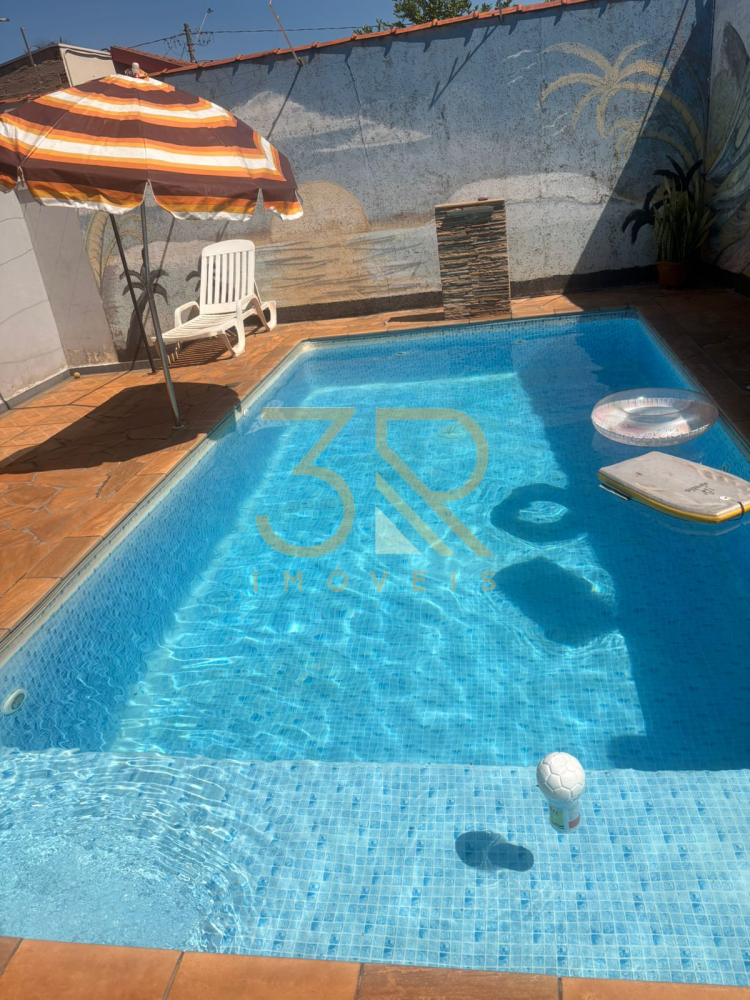 Casa, 3 quartos, 179 m² - Foto 1