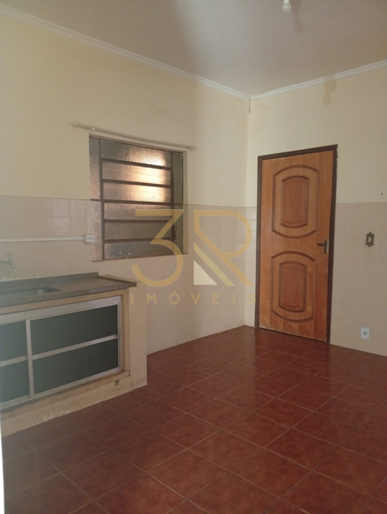 Casa, 3 quartos, 200 m² - Foto 1