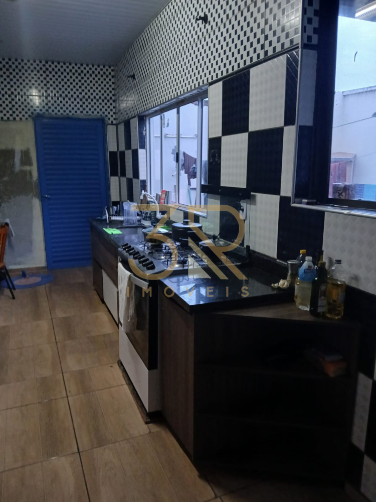 Casa, 3 quartos, 200 m² - Foto 1